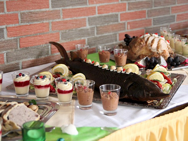 Buffet zu einer Hochzeitsfeier